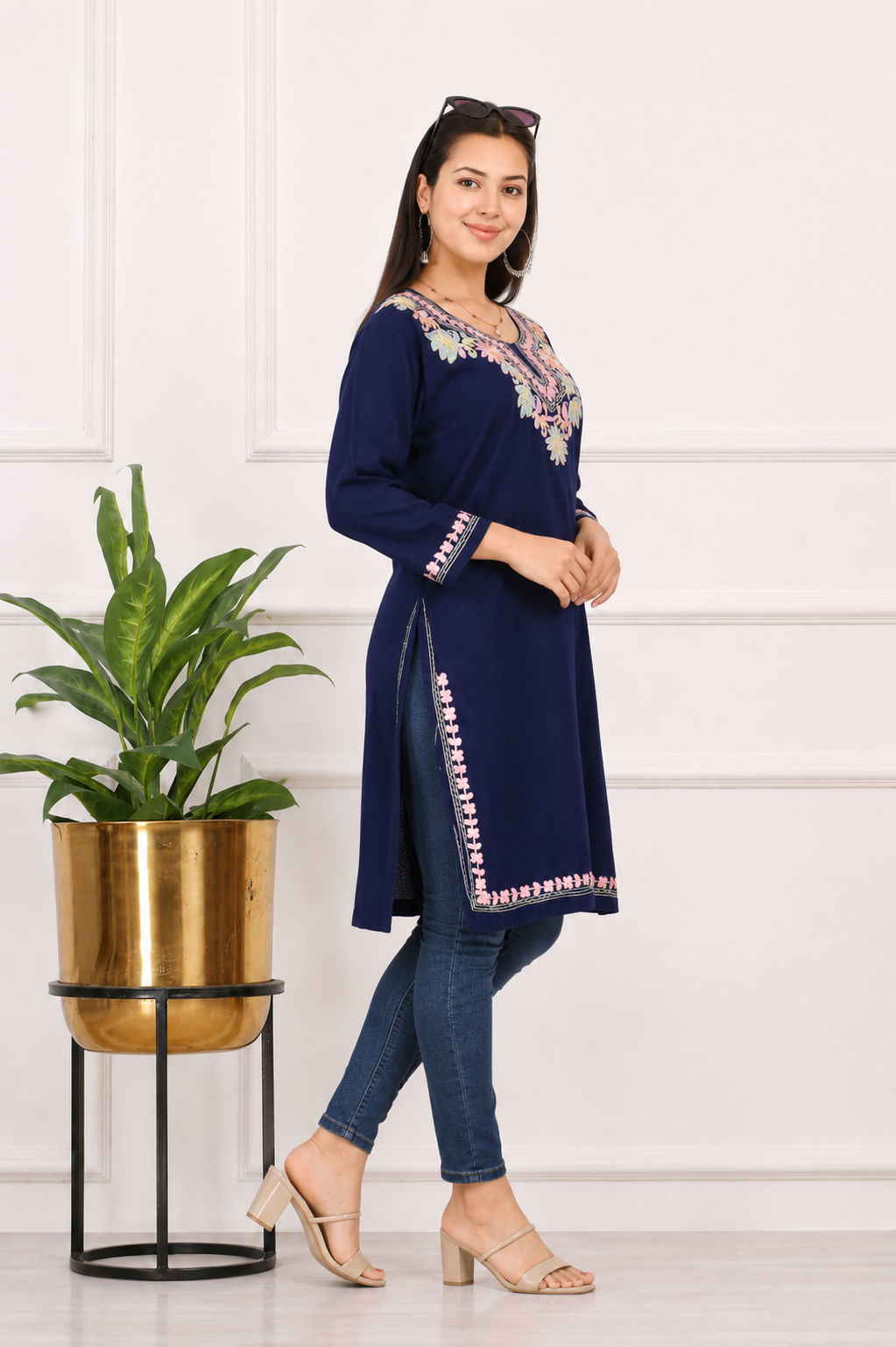 Women’s Navy Blue Kashmiri Embroidered Kurti